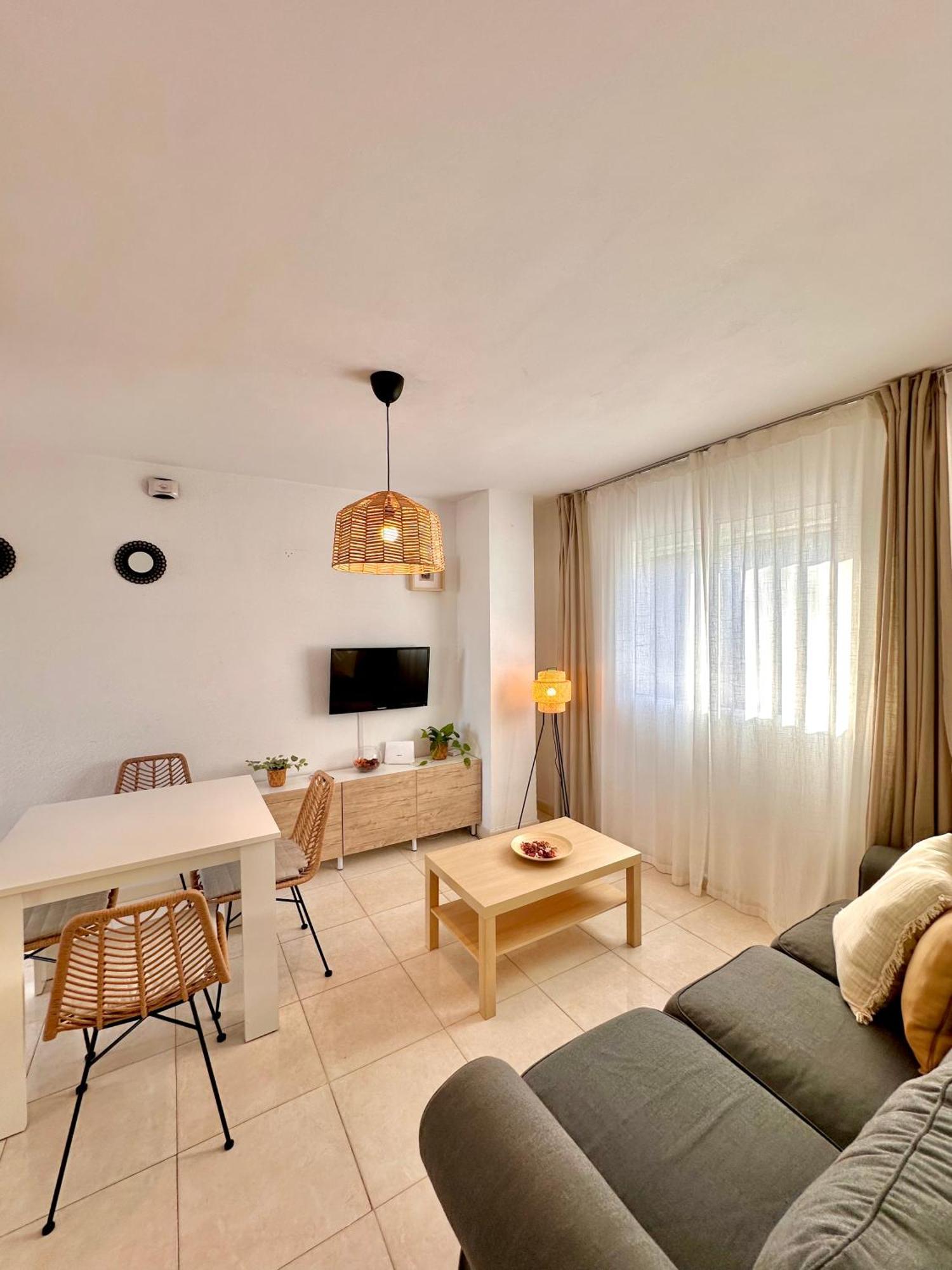 Apartamentos J&K 托雷莫利诺斯 外观 照片