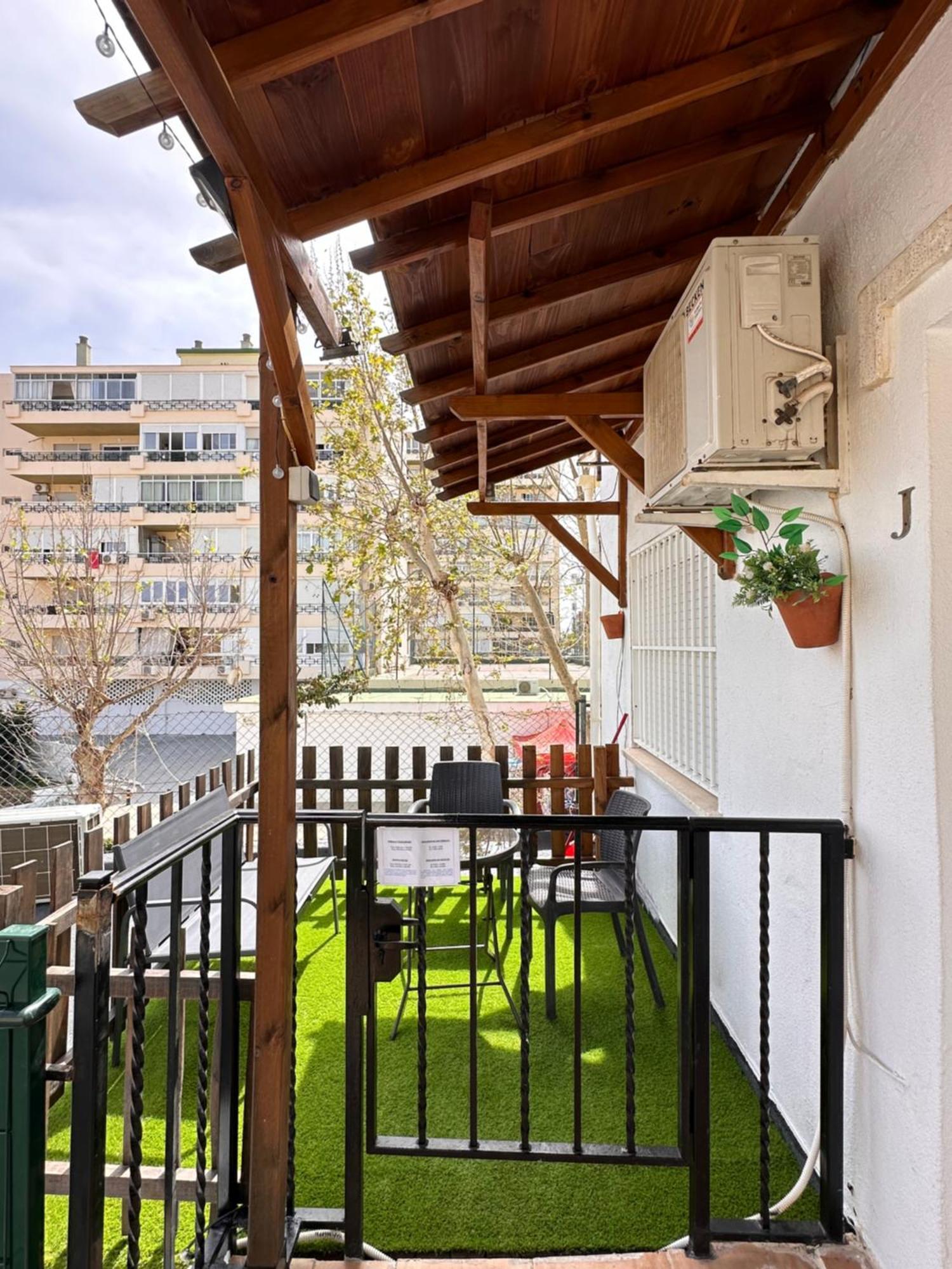 Apartamentos J&K 托雷莫利诺斯 外观 照片